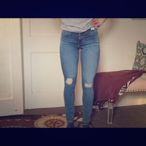 Levi’s medium wash jean